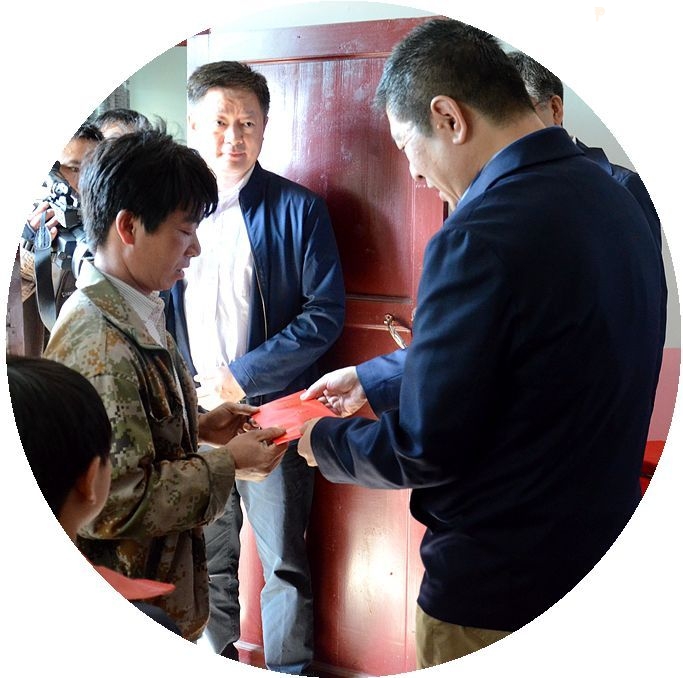 盘州市的乡亲们还好吗？姚林赴当地开展扶贫慰问调研