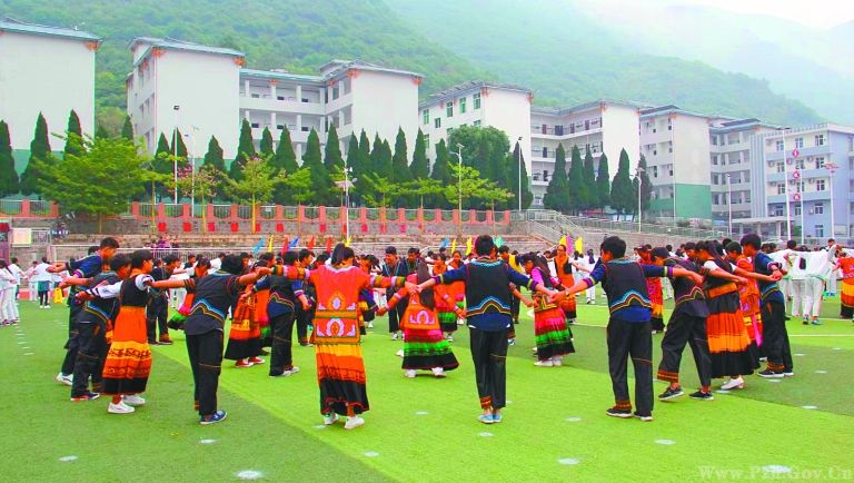 跳起达体舞连起民族情