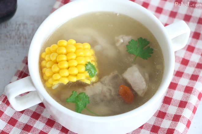 鲜美好喝的玉米排骨汤的做法