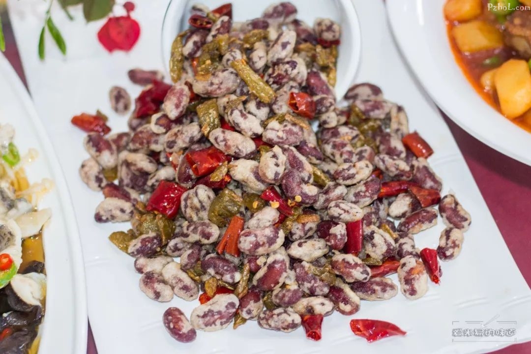 米易这家隐藏在山石草木里的农家乐,邀请大家来沐浴冬日暖阳了!