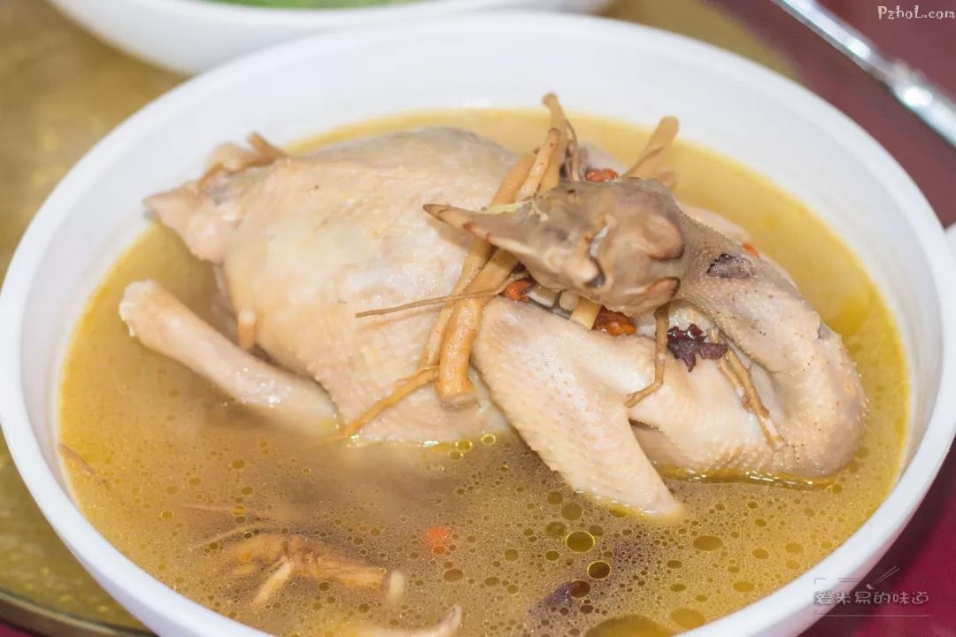 首页 新闻中心 区县动态 米易而且 其药用价值相当高, 它的根根叶叶